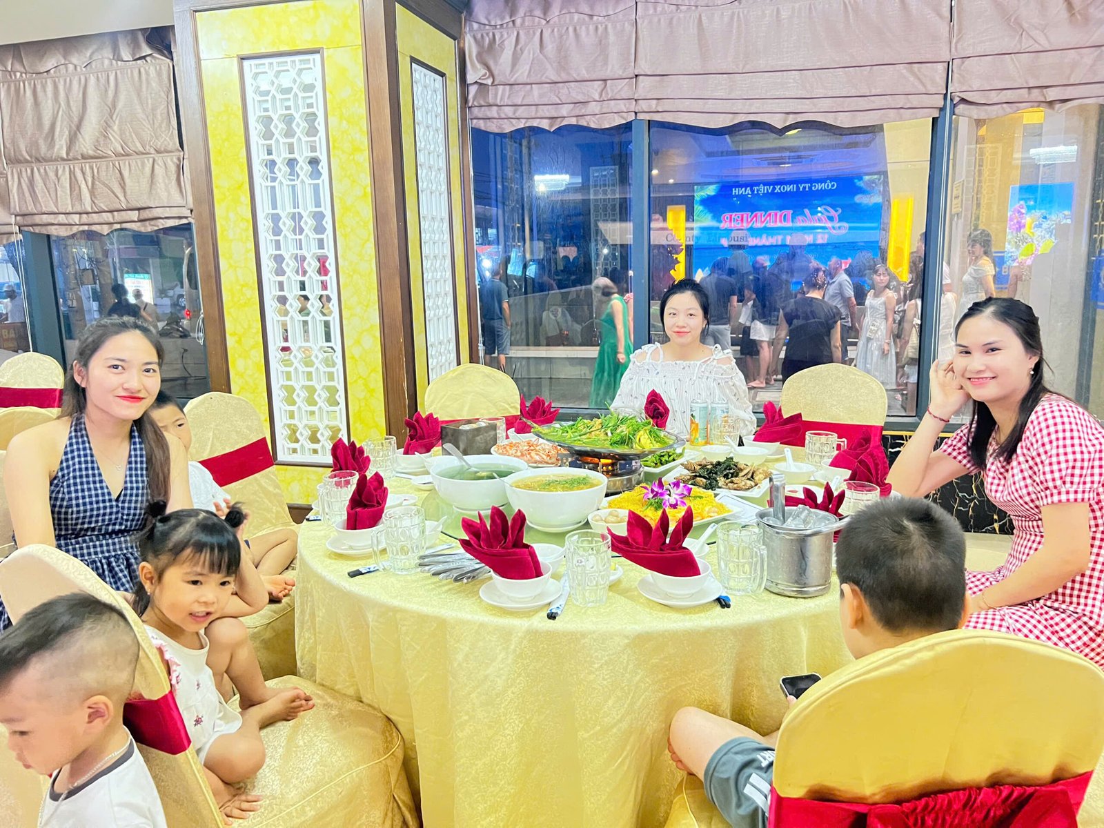 Gala Dinner kỉ niệm 12 năm thành lập Bồn bể Inox Việt Anh