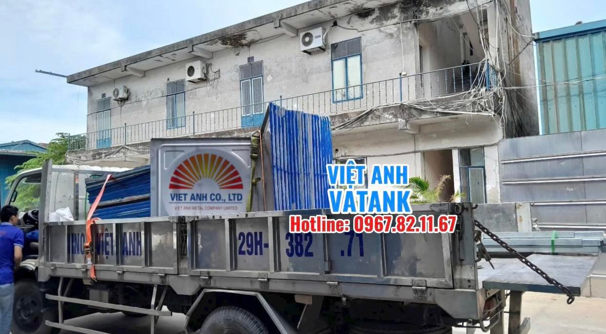 Những chuyến hàng bồn bể inox tiếp tục lăn bánh đến tay khách hàng